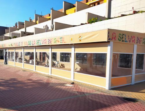 Toldo para terraza de cafetería en Corrales – Huelva