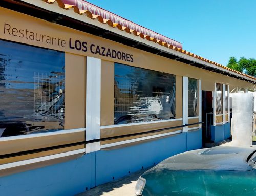 Cortavientos para terrazas de restaurantes y bares en Huelva